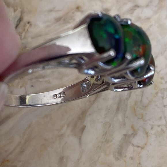 NEW 925 Sterling Silver Lab-Created Cabochon Opal Ring - Picture 9 of 10